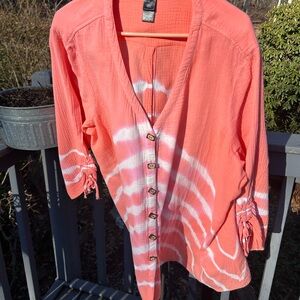 Ali Miles Coral and White Tie-Dye Button-Down Top